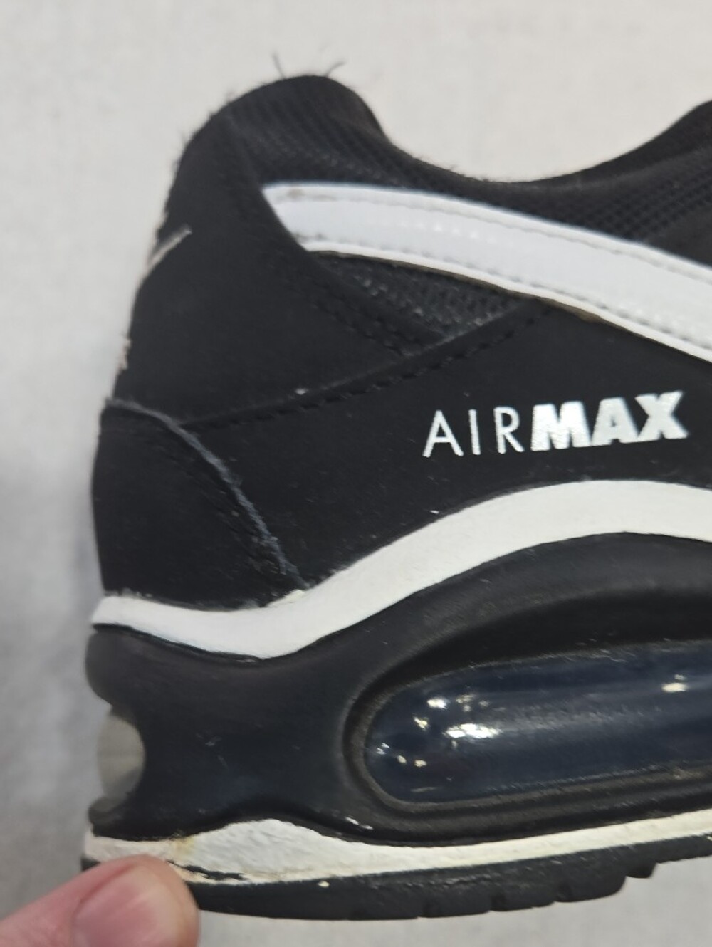 Nike Air Max Command Black and White Running Sneakers Woman's Size 9 - Picture 10 of 11